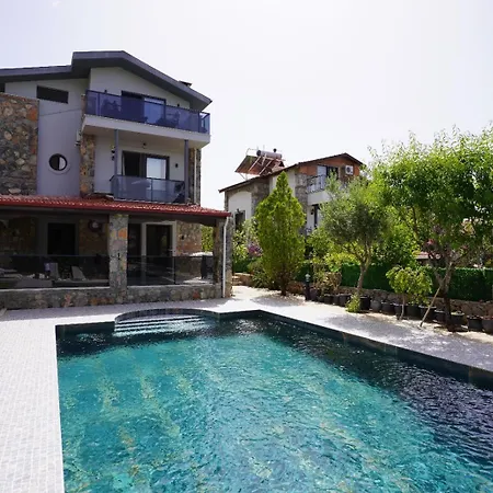 Villa Valencia By Luxury Group, Oeluedeniz, Private Pool *