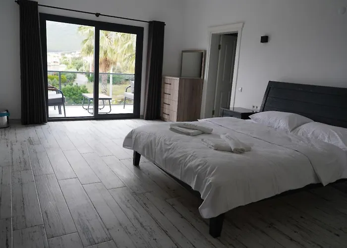 Valencia By Luxury Group, Oeluedeniz, Private Pool *