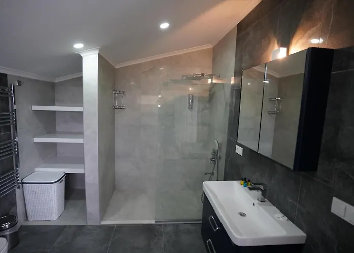 Vila Valencia By Luxury Group, Oeluedeniz, Private Pool